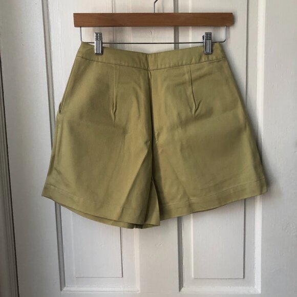 Seek Shelter shorts - Picture 2 of 4